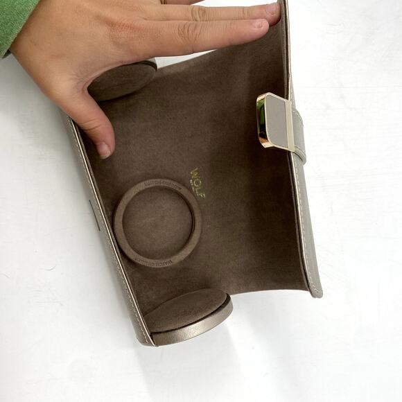 Wolf roll Watch Case - Picture 3 of 5